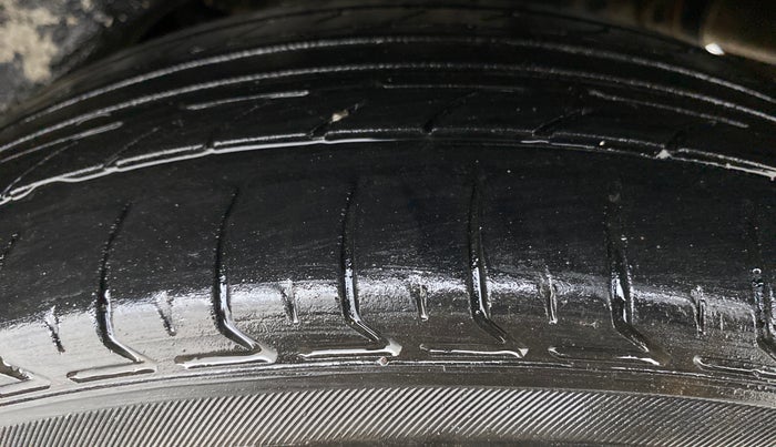 2013 Maruti A Star VXI ABS AT, Petrol, Automatic, 46,530 km, Left Rear Tyre Tread