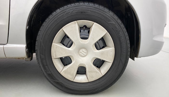 2013 Maruti A Star VXI ABS AT, Petrol, Automatic, 46,530 km, Right Front Wheel