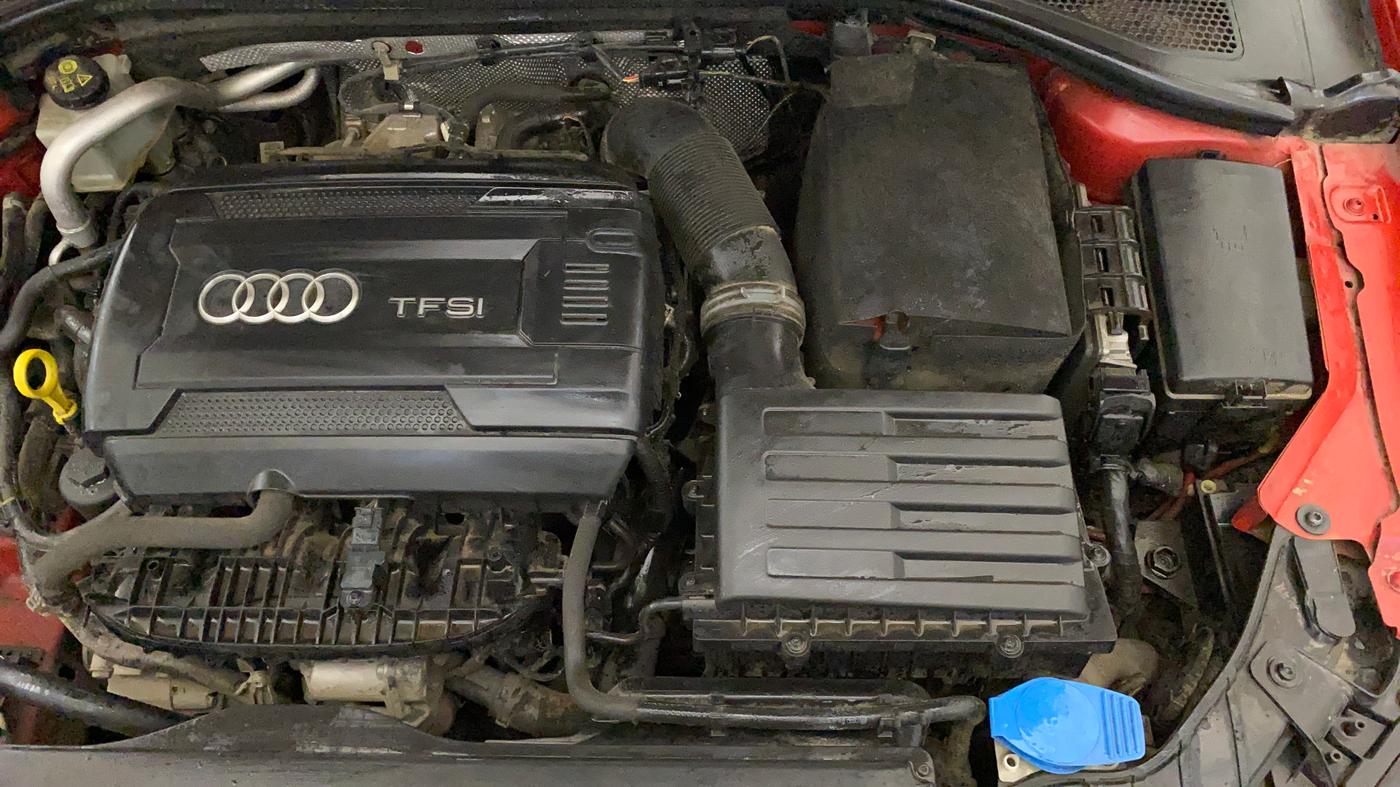 2015 Audi A3 40 TFSI S LINE, Petrol, Automatic, 50 km, Engine View - Left