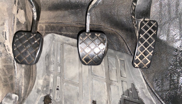 2022 Skoda SLAVIA STYLE 1.0L TSI MT, Petrol, Manual, 46,726 km, Pedals