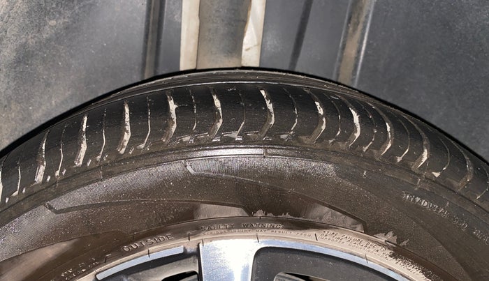 2022 Skoda SLAVIA STYLE 1.0L TSI MT, Petrol, Manual, 46,726 km, Right Rear Tyre Tread