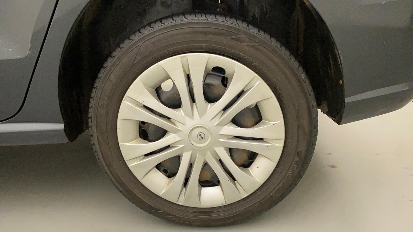 2016 Volkswagen Ameo COMFORTLINE 1.2L, Petrol, Manual, 69,413 km, Left Rear Wheel