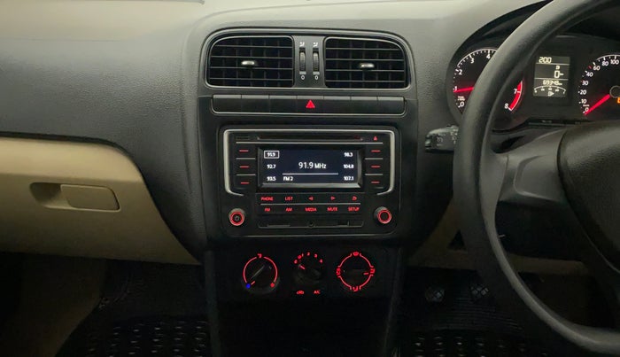 2016 Volkswagen Ameo COMFORTLINE 1.2L, Petrol, Manual, 69,413 km, Air Conditioner
