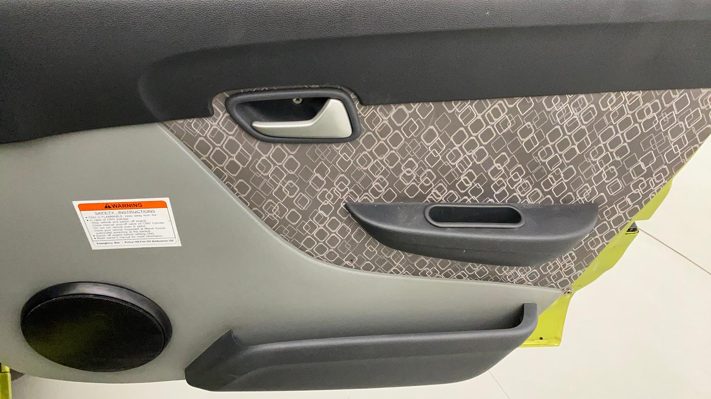 2016 Maruti Alto 800 LXI CNG, CNG, Manual, 48,208 km, Driver Side Door Panels Control