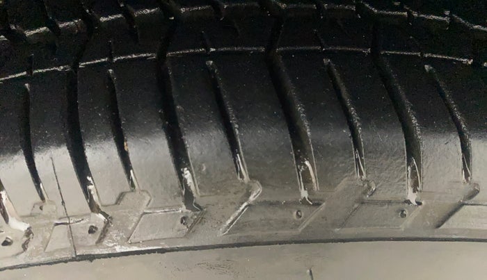 2020 Tata Harrier XZ PLUS 2.0L DUAL TONE, Diesel, Manual, 77,879 km, Right Front Tyre Tread