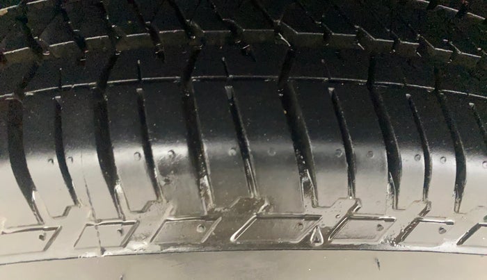 2020 Tata Harrier XZ PLUS 2.0L DUAL TONE, Diesel, Manual, 77,879 km, Right Rear Tyre Tread