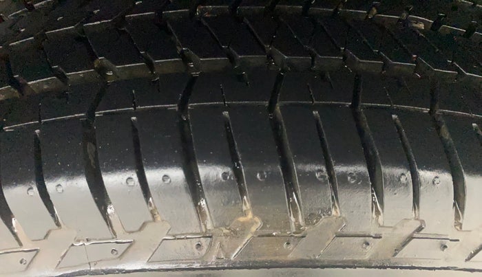 2020 Tata Harrier XZ PLUS 2.0L DUAL TONE, Diesel, Manual, 77,879 km, Left Rear Tyre Tread