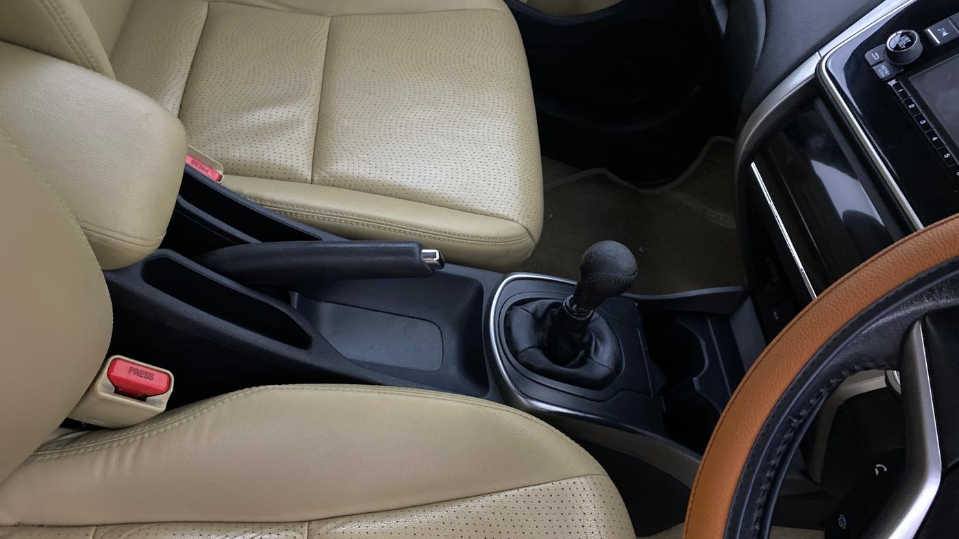 2015 Honda City 1.5L I-VTEC VX, Petrol, Manual, 72,230 km, Gear Lever