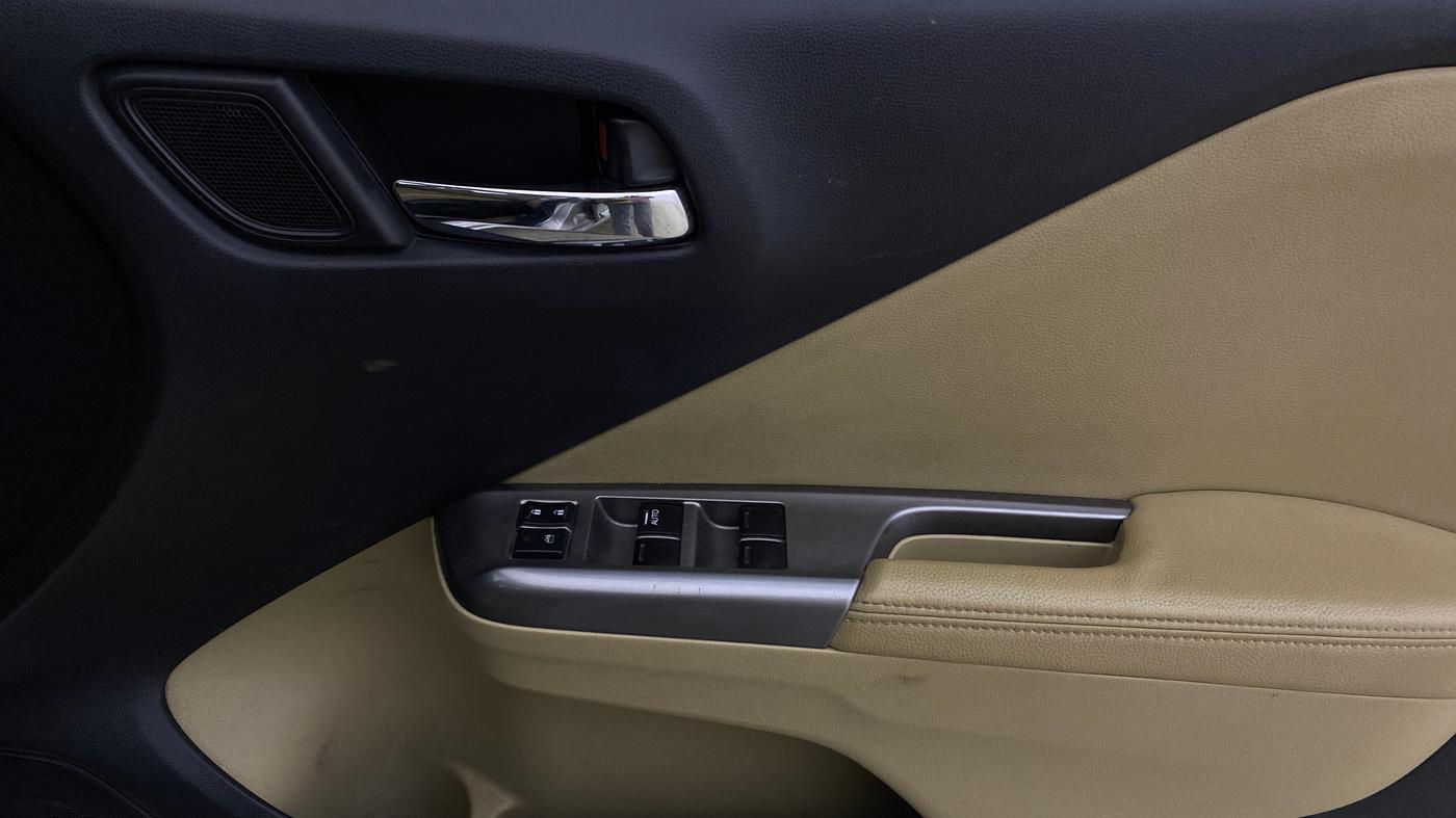 2015 Honda City 1.5L I-VTEC VX, Petrol, Manual, 72,230 km, Driver Side Door Panels Control