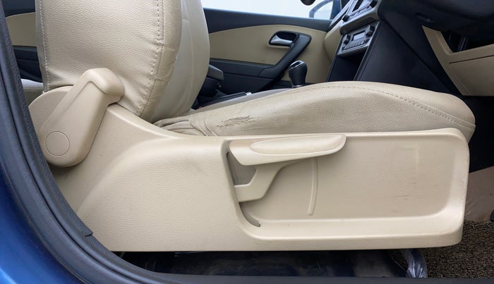 2016 Volkswagen Ameo HIGHLINE1.2L, Petrol, Manual, 56,461 km, Driver Side Adjustment Panel