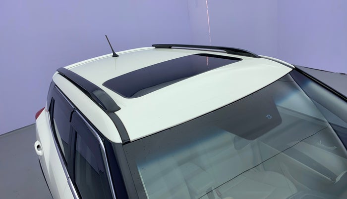 2021 Mahindra XUV300 W8 (O) 1.2 PETROL, Petrol, Manual, 27,231 km, Roof