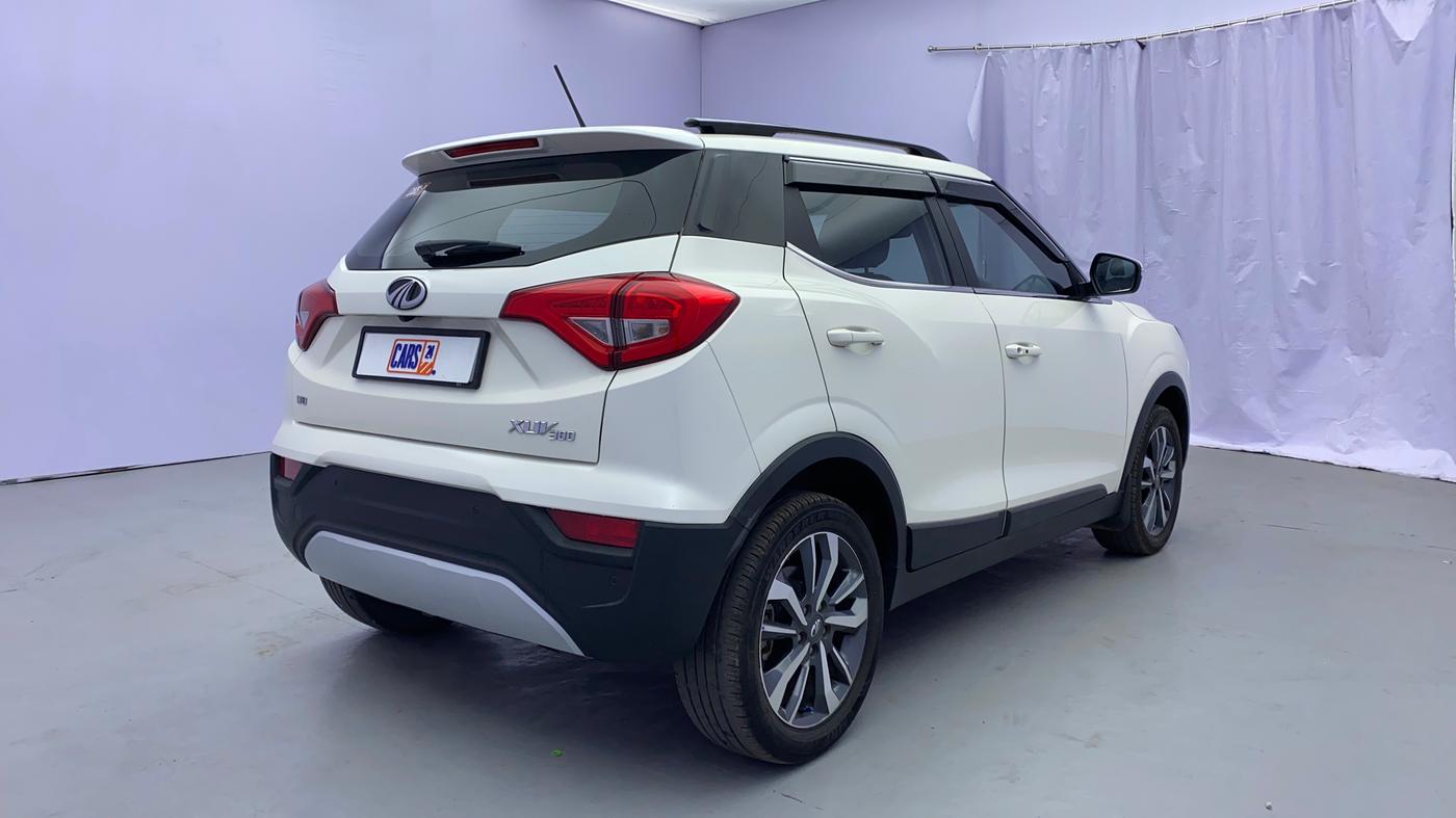 2021 Mahindra XUV300 W8 (O) 1.2 PETROL, Petrol, Manual, 27,231 km, Right Back Diagonal