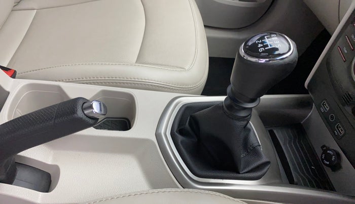 2021 Mahindra XUV300 W8 (O) 1.2 PETROL, Petrol, Manual, 27,231 km, Gear Lever