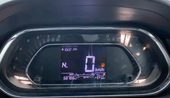 2020 Tata Tiago XZA+ DUAL TONE 1.2RTN, Petrol, Automatic, 68,784 km, Instrument cluster - Glass minor damage