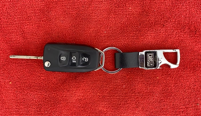 2020 Tata Tiago XZA+ DUAL TONE 1.2RTN, Petrol, Automatic, 68,784 km, Key Close Up