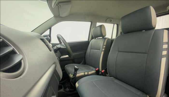 2011 Maruti Wagon R 1.0 VXI, Petrol, Manual, 24,697 km, Right Side Front Door Cabin