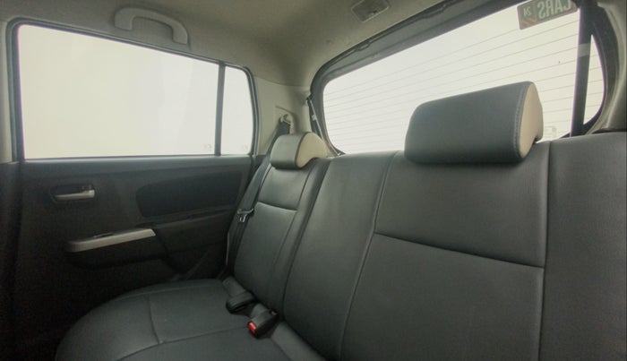 2011 Maruti Wagon R 1.0 VXI, Petrol, Manual, 24,697 km, Right Side Rear Door Cabin
