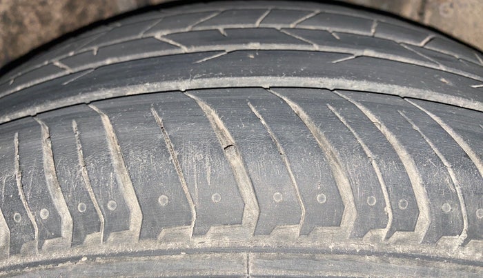 2022 Tata ALTROZ XZA PLUS, Petrol, Automatic, 58,322 km, Right Rear Tyre Tread