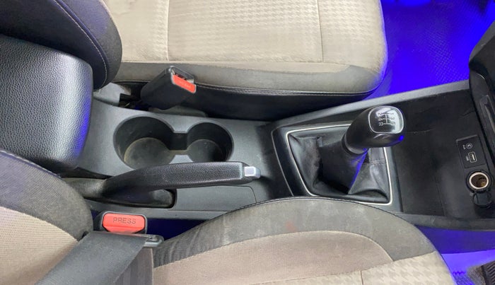 2019 Hyundai Elite i20 SPORTZ 1.2, Petrol, Manual, 49,285 km, Gear Lever