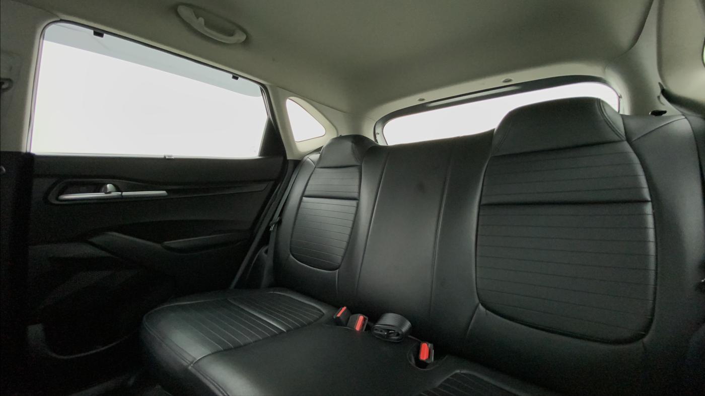 2020 KIA SELTOS HTK PLUS 1.5 DIESEL, Diesel, Manual, 19,493 km, Right Side Rear Door Cabin
