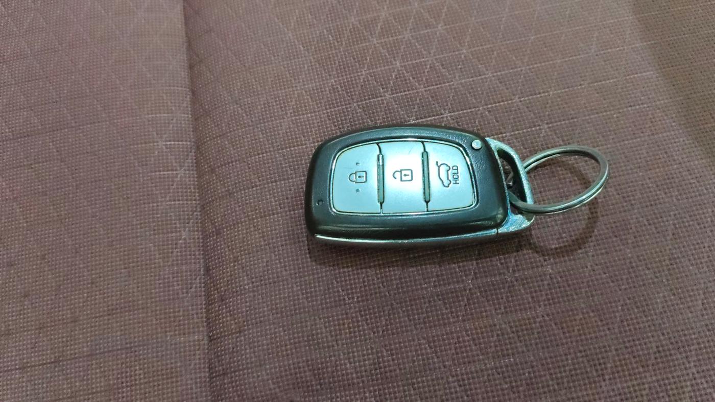 2016 Hyundai Creta SX PLUS  ANNIVERSARY EDITION 1.6 DIESEL, Diesel, Manual, 1,28,625 km, Key Close Up