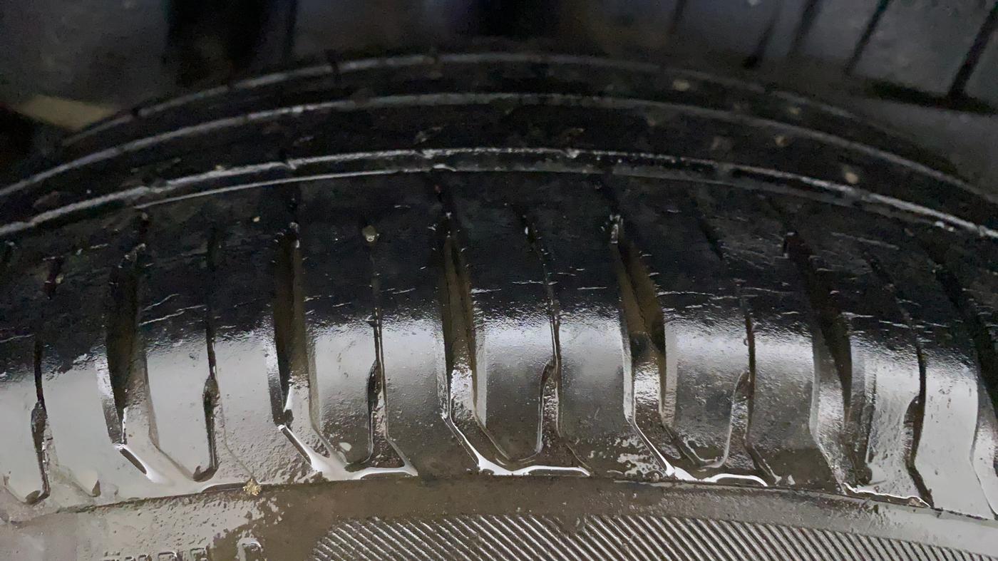 2017 Maruti Dzire ZXI Plus AMT, Petrol, Automatic, 38,226 km, Left Rear Tyre Tread