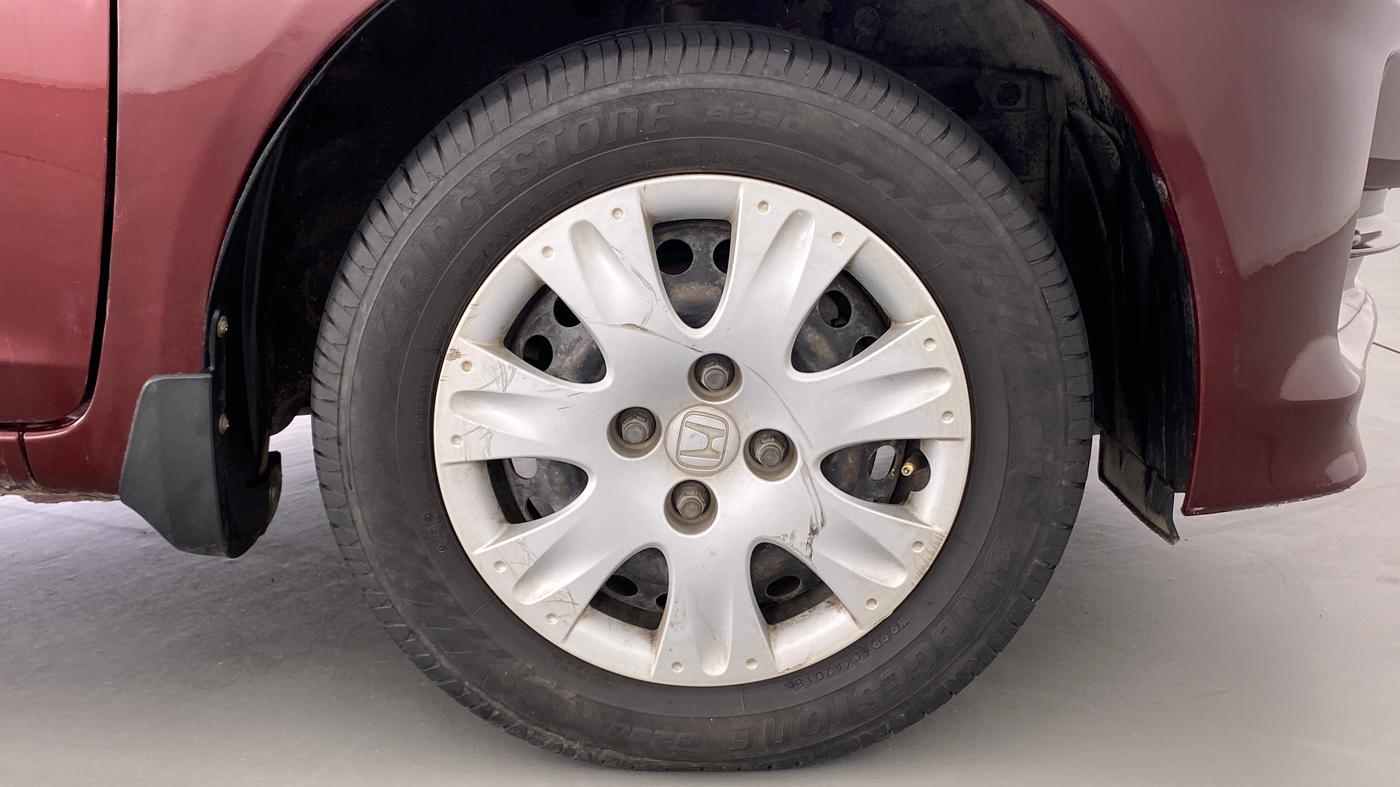 2013 Honda Amaze 1.2 SMT I VTEC, Petrol, Manual, 64,838 km, Right Front Wheel
