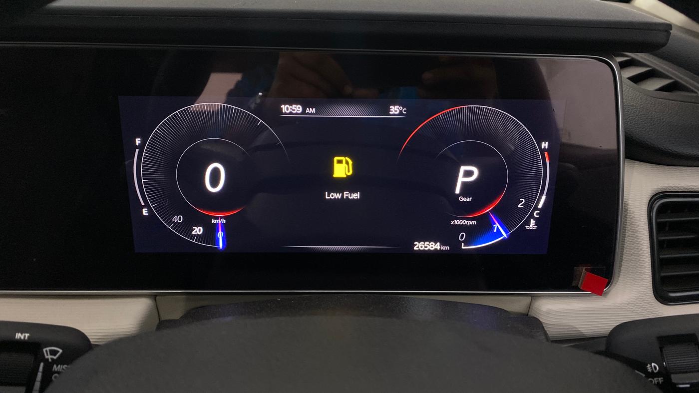 2022 Mahindra XUV700 AX 5 P AT 5 STR, Petrol, Automatic, 26,584 km, Odometer Image
