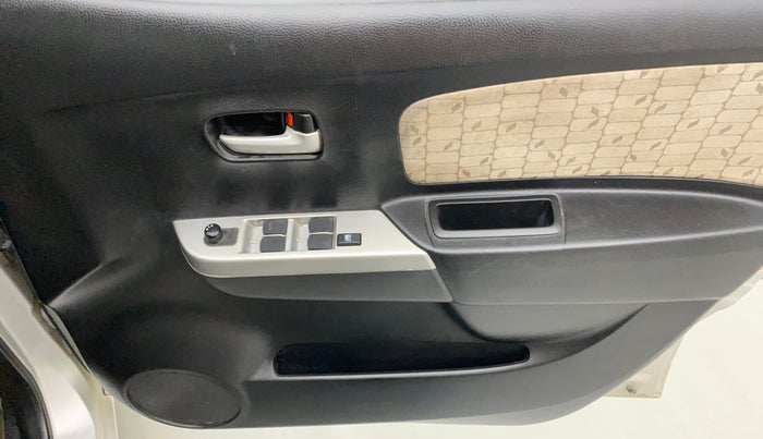 2013 Maruti Wagon R 1.0 VXI, Petrol, Manual, 35,895 km, Driver Side Door Panels Control