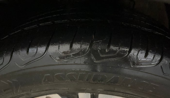 2023 MG ASTOR SHARP 1.5 CVT, Petrol, Automatic, 48,521 km, Left Front Tyre Tread