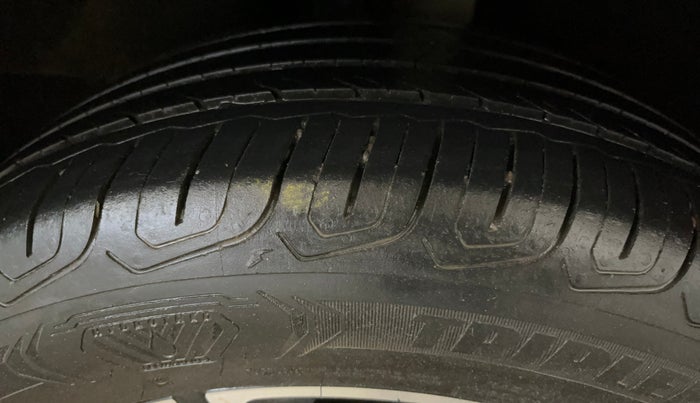 2023 MG ASTOR SHARP 1.5 CVT, Petrol, Automatic, 48,521 km, Right Rear Tyre Tread