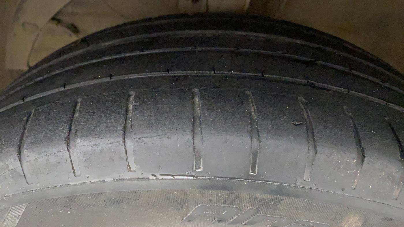 2019 Maruti Baleno ALPHA PETROL 1.2, Petrol, Manual, 98,755 km, Left Front Tyre Tread