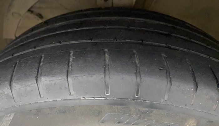 2019 Maruti Baleno ALPHA PETROL 1.2, Petrol, Manual, 98,755 km, Left Front Tyre Tread