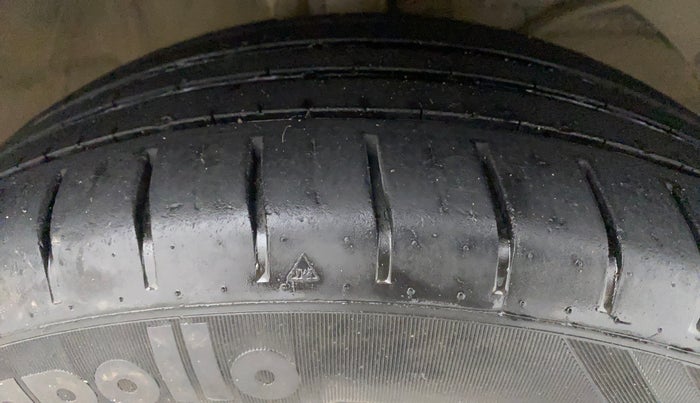 2019 Maruti Baleno ALPHA PETROL 1.2, Petrol, Manual, 98,755 km, Right Front Tyre Tread