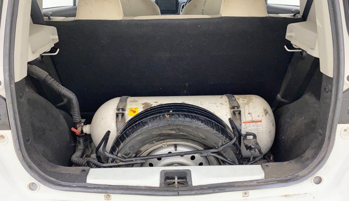 2022 Maruti New Wagon-R LXI CNG 1.0, CNG, Manual, 48,831 km, Boot Inside