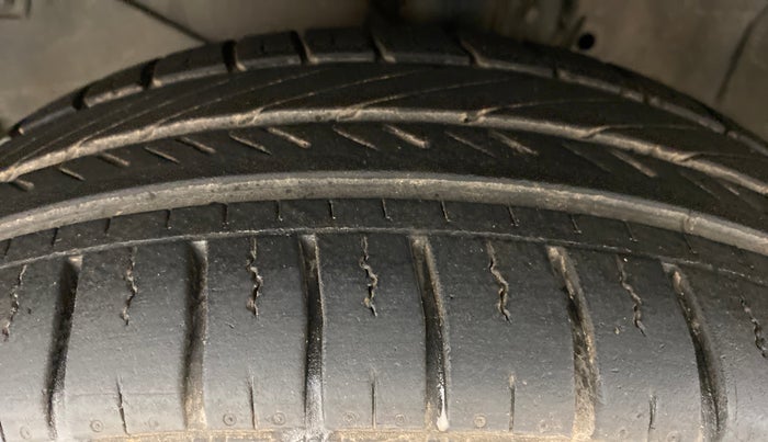 2012 Honda City S MT PETROL, Petrol, Manual, 79,967 km, Left Front Tyre Tread