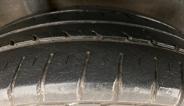 2012 Honda City S MT PETROL, Petrol, Manual, 79,967 km, Right Rear Tyre Tread