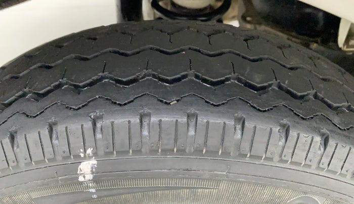 2019 Maruti Eeco 5 STR WITH A/C+HTR, Petrol, Manual, 15,712 km, Right Rear Tyre Tread
