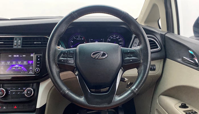 2018 Mahindra MARAZZO M6 8 STR, Diesel, Manual, 37,464 km, Steering Wheel Close Up