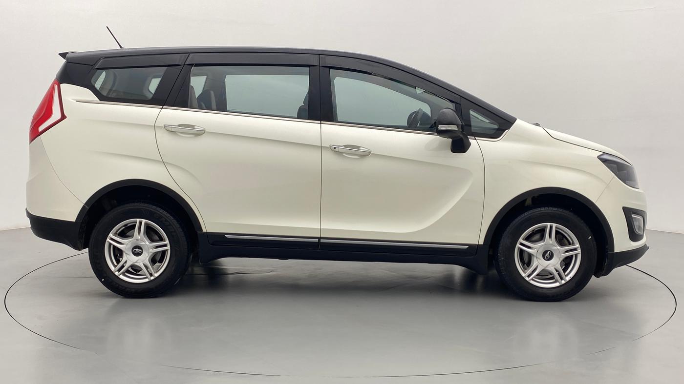 2018 Mahindra MARAZZO M6 8 STR, Diesel, Manual, 37,464 km, Right Side View
