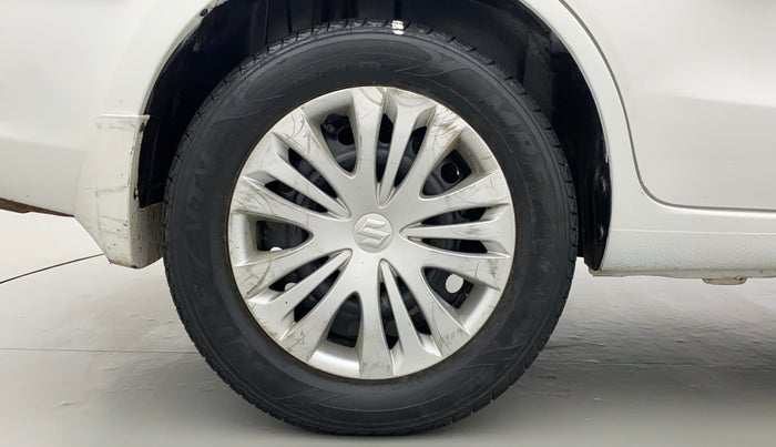 2015 Maruti Ertiga VXI, Petrol, Manual, 65,450 km, Right Rear Wheel