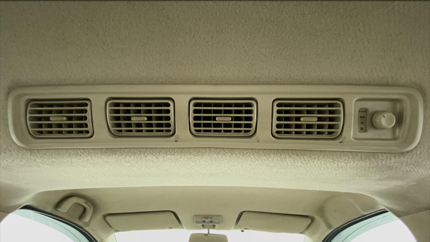 2015 Maruti Ertiga VXI, Petrol, Manual, 65,450 km, Rear AC Vents