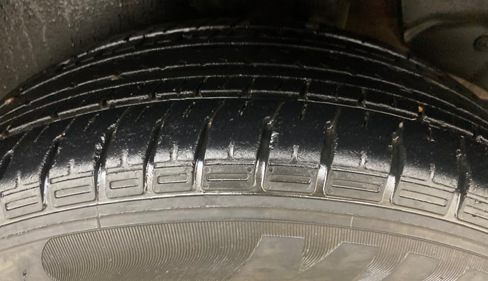 2017 Hyundai Creta SX PLUS 1.6 PETROL, Petrol, Manual, 97,987 km, Left Rear Tyre Tread