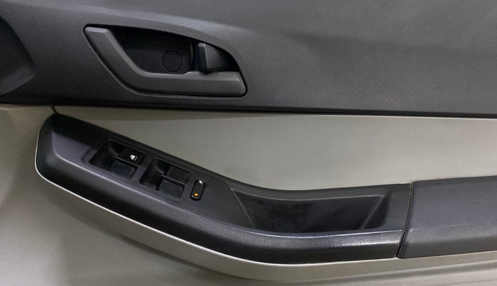 2023 Tata Tiago XTA PETROL, Petrol, Automatic, 19,705 km, Driver Side Door Panels Control