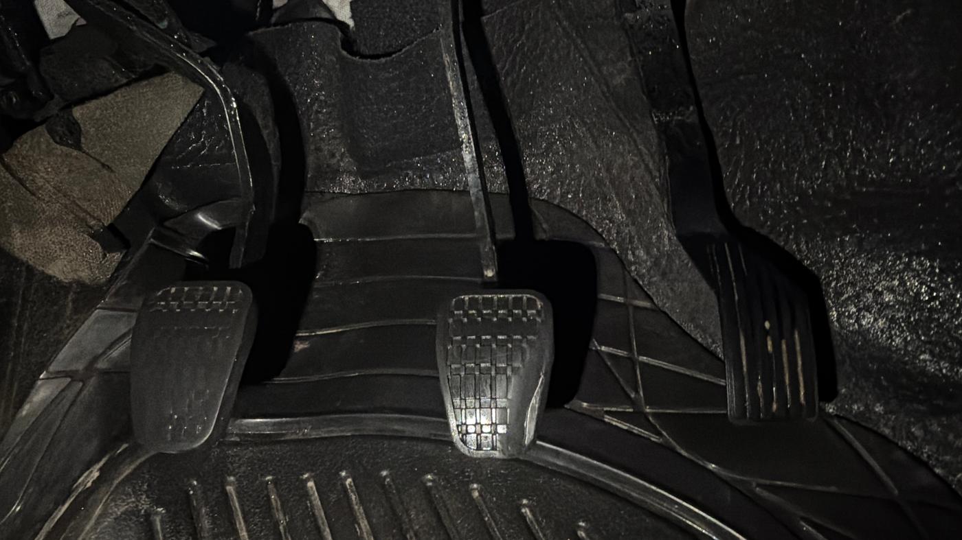 2020 Tata ALTROZ XE PETROL, CNG, Manual, 46,574 km, Pedals