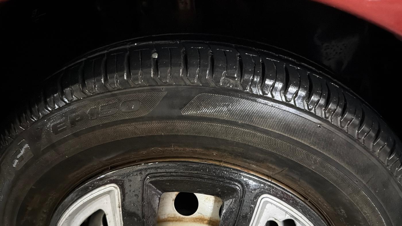 2020 Tata ALTROZ XE PETROL, CNG, Manual, 46,574 km, Right Front Tyre Tread