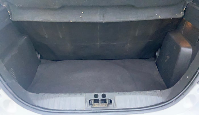 2019 Ford New Figo TITANIUM BLU 1.5 DIESEL, Diesel, Manual, 36,020 km, Boot Inside