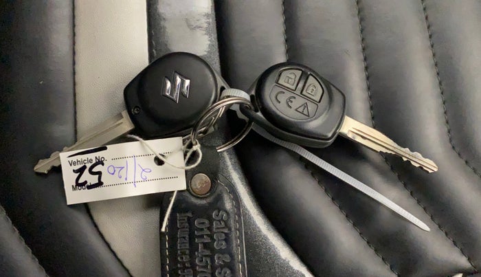 2022 Maruti Baleno DELTA PETROL 1.2, Petrol, Manual, 15,142 km, Key Close Up
