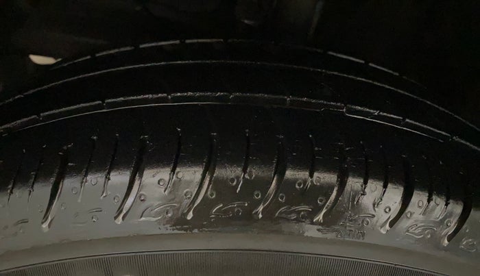 2022 Maruti Baleno DELTA PETROL 1.2, Petrol, Manual, 15,142 km, Left Front Tyre Tread