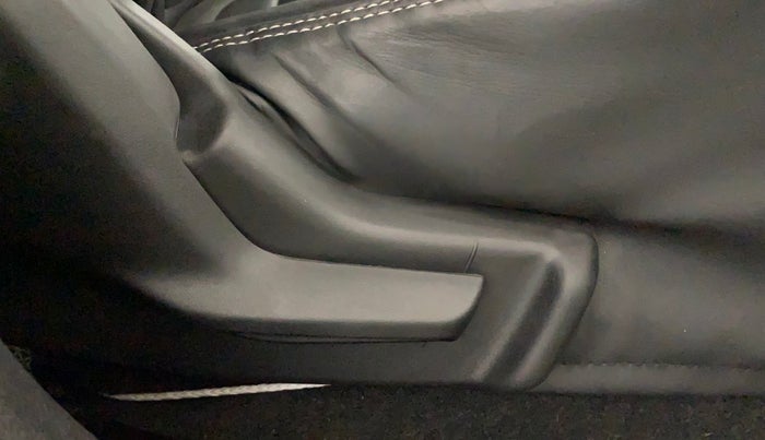 2022 Maruti Baleno DELTA PETROL 1.2, Petrol, Manual, 15,142 km, Driver Side Adjustment Panel